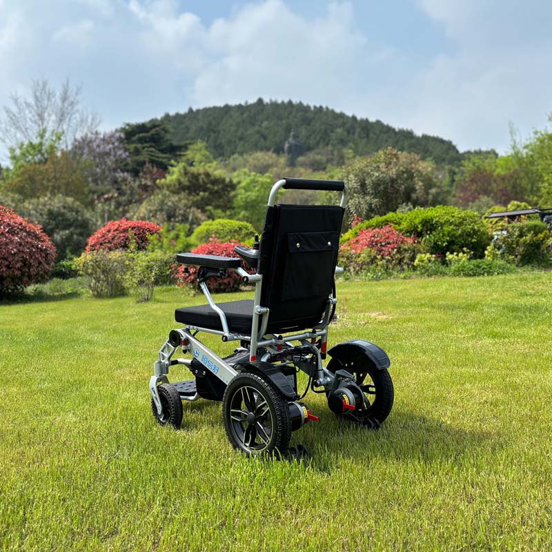 silla de ruedas motorizada 0010